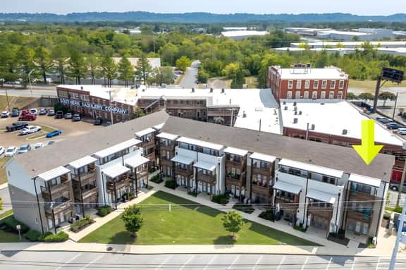 Southside Chatt Townhouse - GREAT Location!